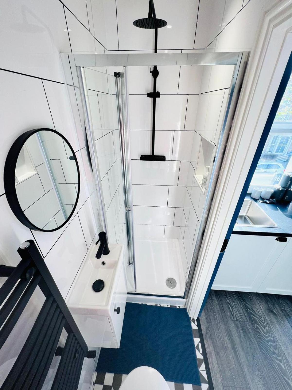 London 61 Central Studio, Ideal For Tourists High Recommend!!! المظهر الخارجي الصورة