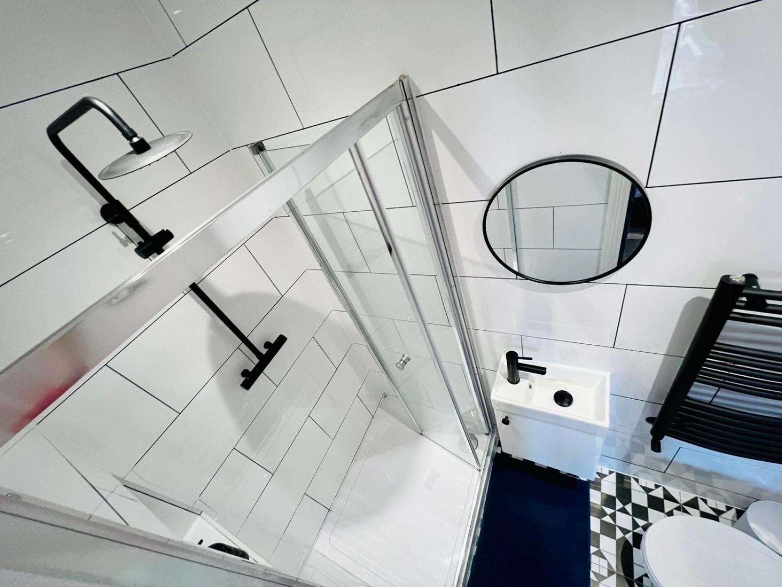 London 61 Central Studio, Ideal For Tourists High Recommend!!! المظهر الخارجي الصورة